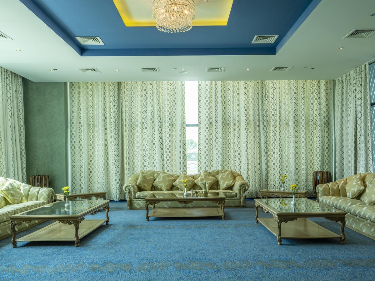 Retaj Salwa Resort & Spa Ντόχα Εξωτερικό φωτογραφία The VIP lounge at the airport