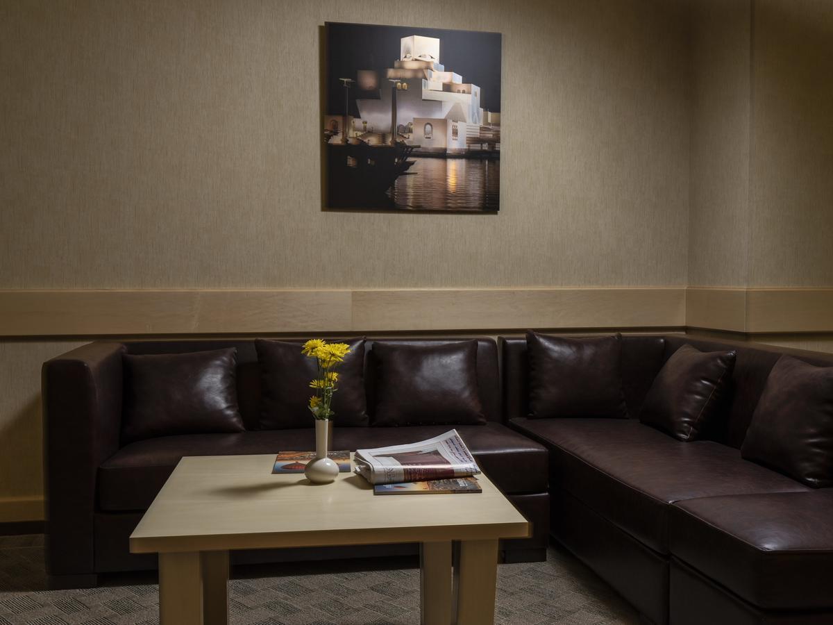 Retaj Salwa Resort & Spa Ντόχα Εξωτερικό φωτογραφία A lounge at the airport