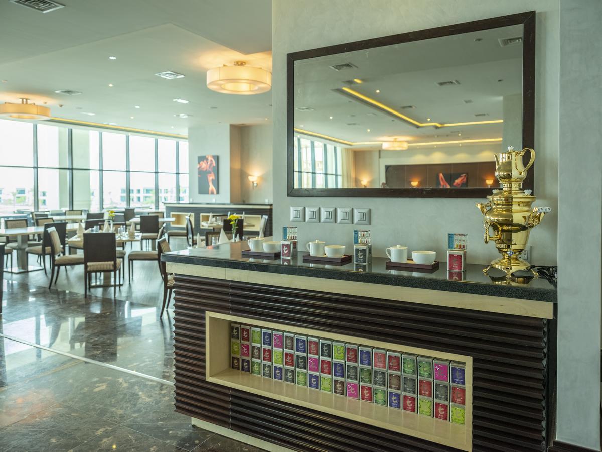 Retaj Salwa Resort & Spa Ντόχα Εξωτερικό φωτογραφία The lounge at the airport