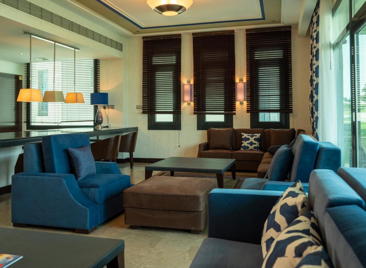 Retaj Salwa Resort & Spa Ντόχα Εξωτερικό φωτογραφία The Club at Changi Airport
